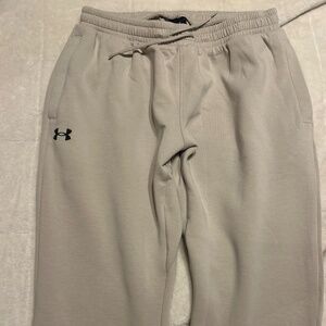 Men’s Under Armour jogging pants